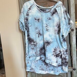 Tie-Dye Blue and Black Women's Top
